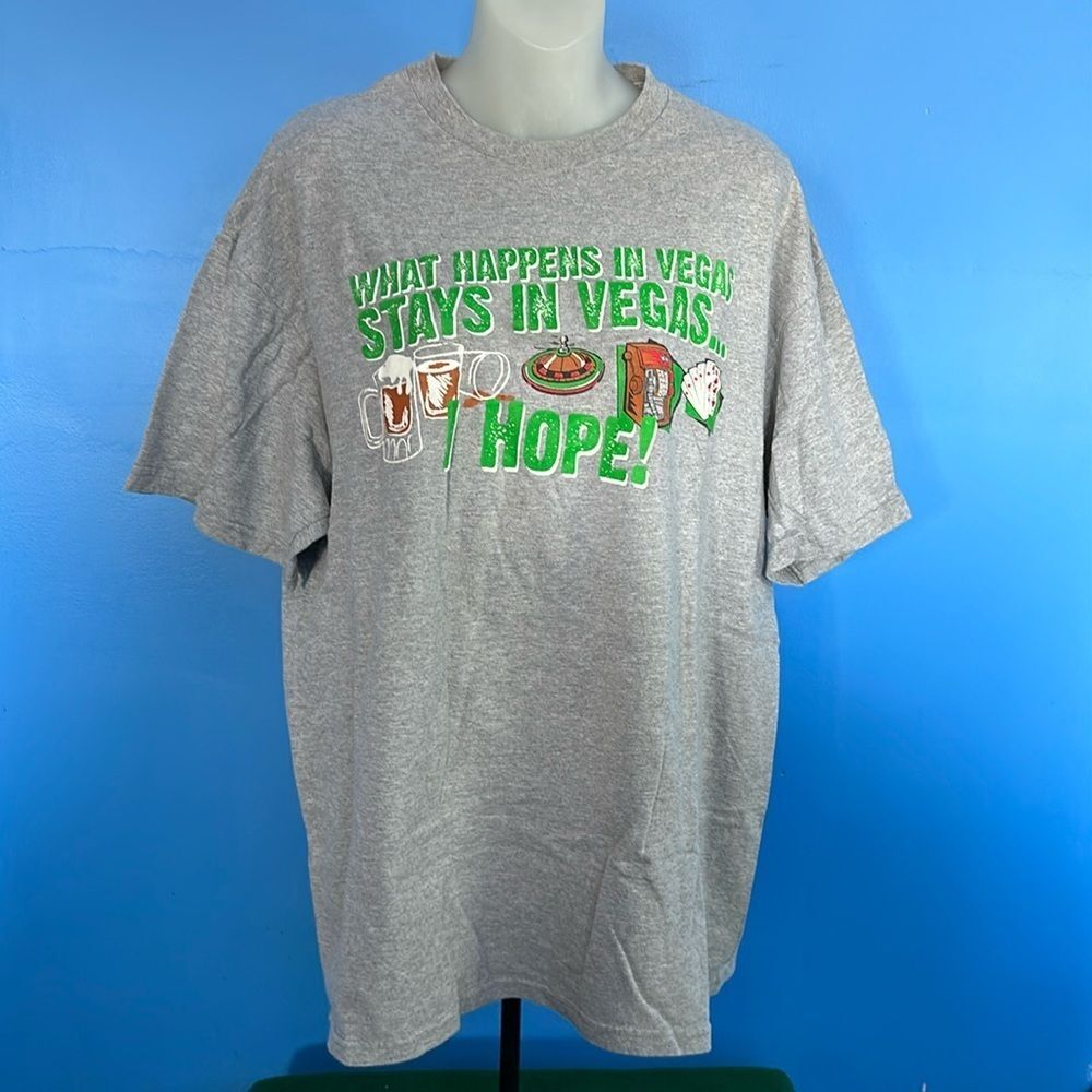 Vegas Humor T-Shirt XL – Gray Short Sleeve "What Happens in Vegas"
